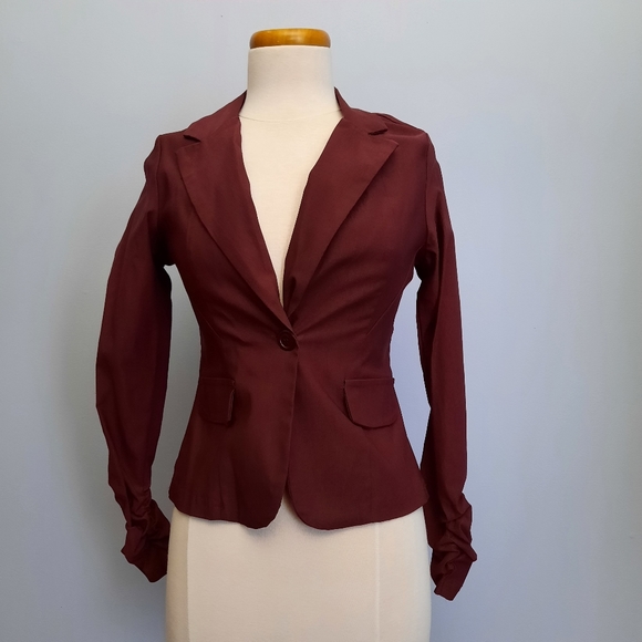 Red blazer - Picture 2 of 6